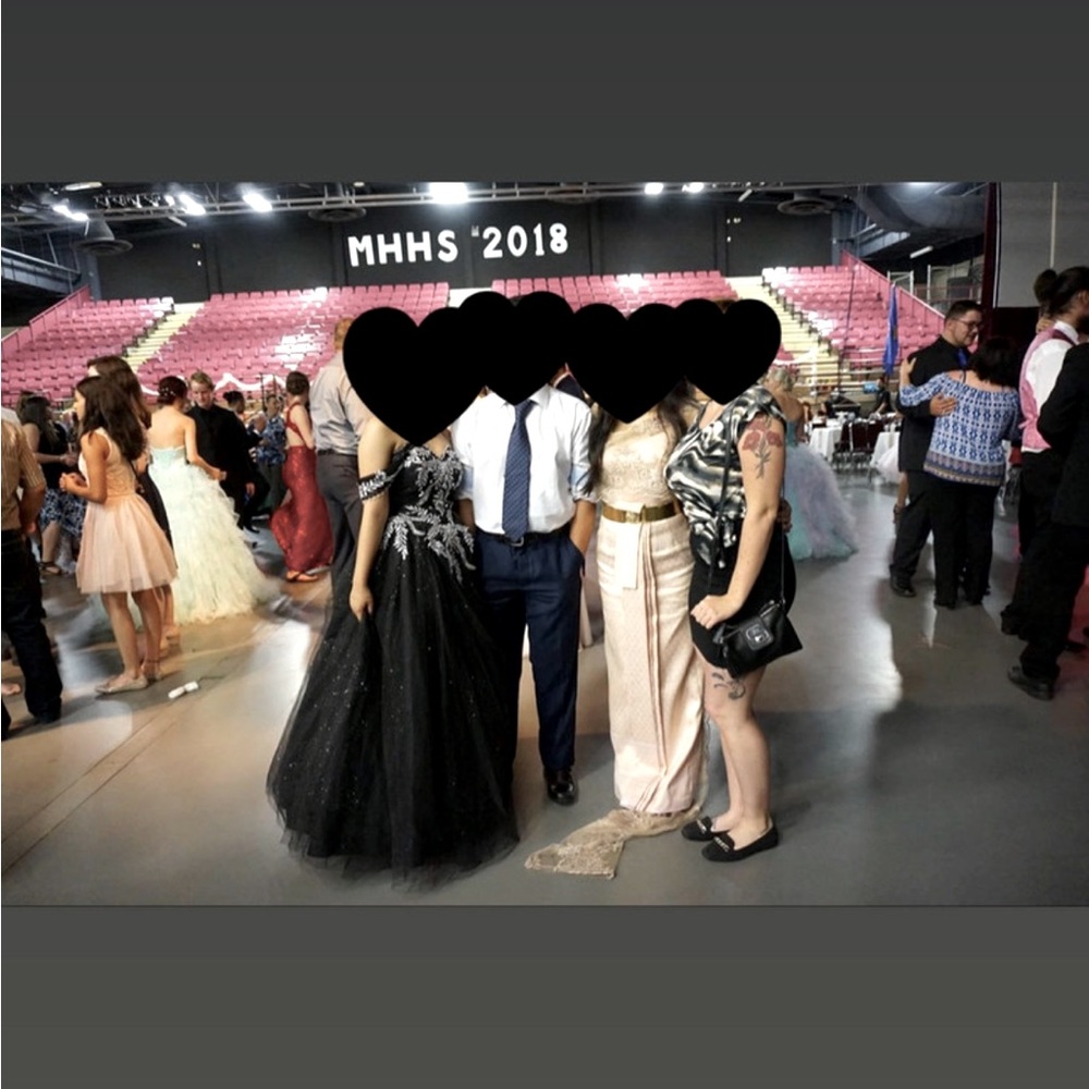 Prom/Grad Dress - Picture 1 of 2